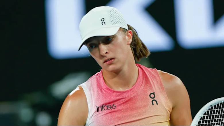 Sabalenka in the Australian finals expanded for the third consecutive year, Swiatek was eliminated - Photo 2