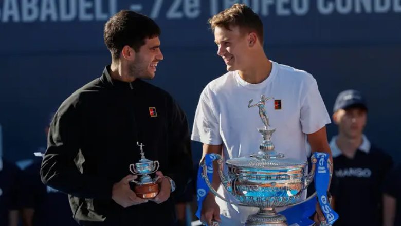 Alcaraz fell before Rune in the final of Barcelona Open 2025 - Photo 2