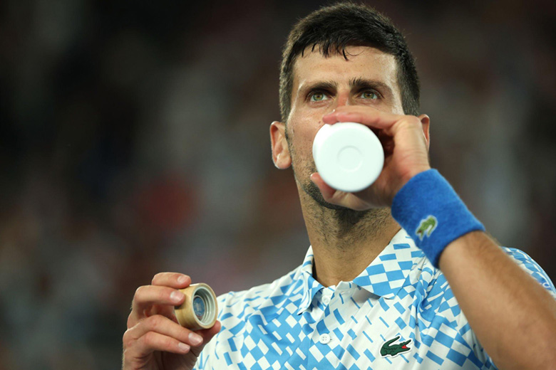 Djokovic 'crossed the fence' to break the rule with the coach in the victory of Rubleev - Photo 2