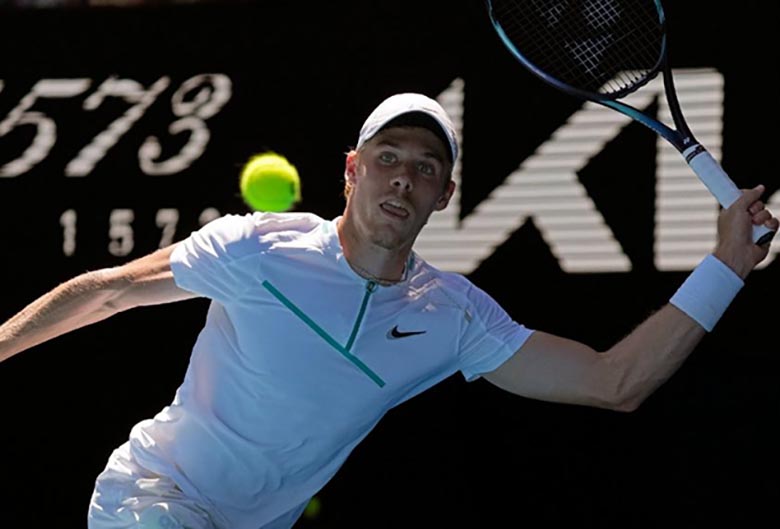 Nadal 'survived' after 5 sets before Shapovalov, set foot in the semi -finals of Australian expansion - Photo 1