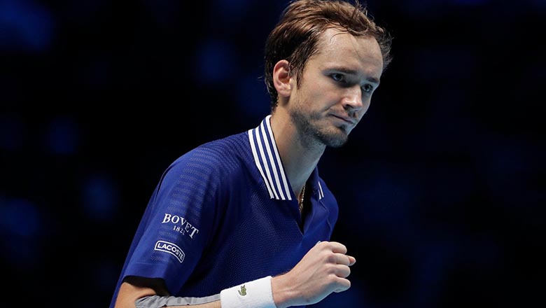ATP Finals 2021 - Medvedev vs Zverev, 23:00 on November 21 - Photo 2