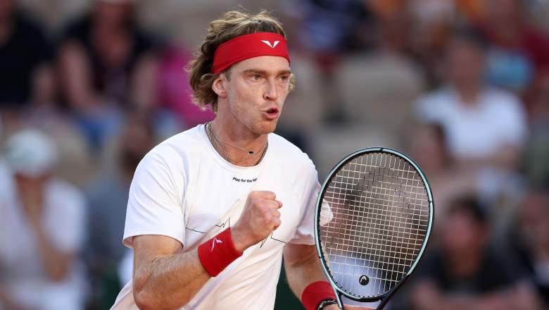 Zverev lost to Zverev quickly, stopped in the quarterfinals of Swedish Open - Photo 2