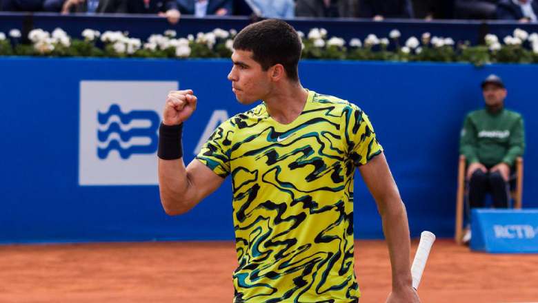 Alcaraz and Tsitsipas approach the Barcelona Open 2023 championship - Photo 1