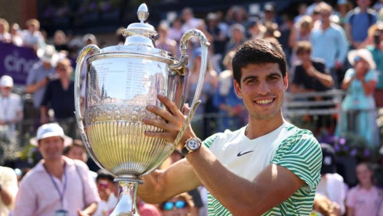 Alcaraz was crowned at Queen's Club, first won the title on the pitch - Photo 3
