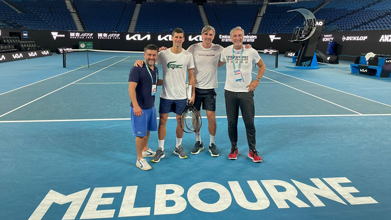 Djokovic posted thanked judge and fans, did not attend the press conference with family - Photo 2