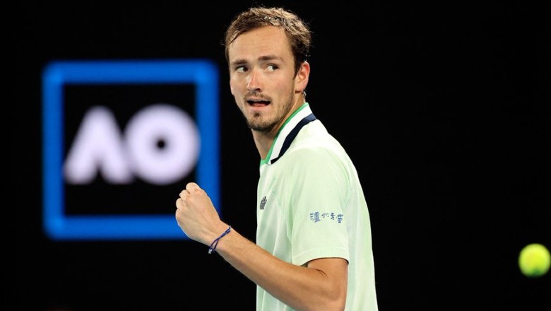 Medvedev defeat Tsitsipas, meeting Nadal in the Australian finals expanding 2022 - Photo 1