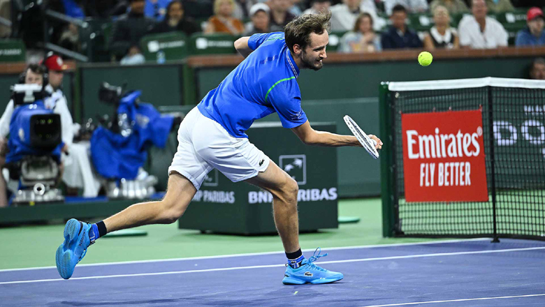 Medvedev lowered IVASHKA after 3 sets, in round 4 Indian Wells Masters 2023 - Photo 2