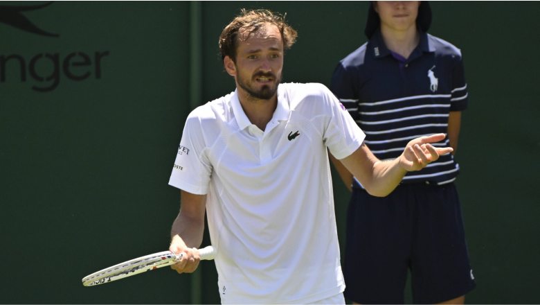 Medvedev is eliminated early in all 3 Grand Slam 2025, the risk of falling deep in the ATP rankings - Photo 1