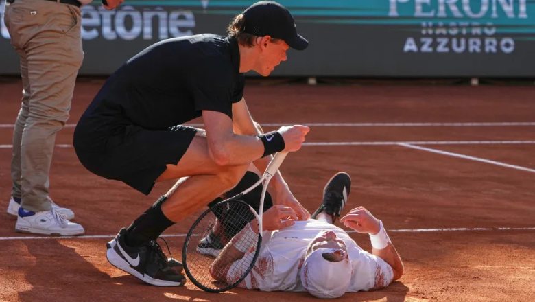 Sinner entered the fourth round of Rome Masters, praised for the beautiful action with the opponent - Photo 1