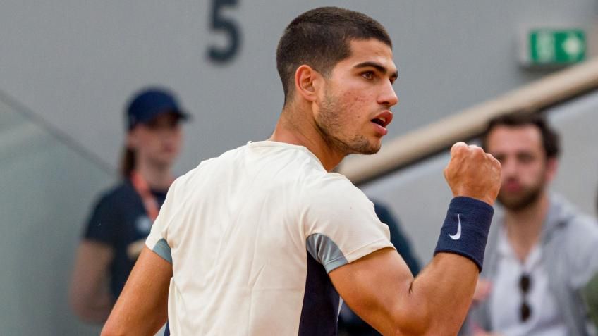 Tennis schedule today 23/7: semi -finals Hamburg Open - Alcaraz vs Molcan - Photo 1