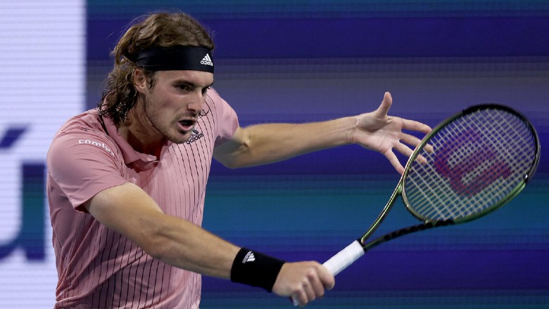 'Little Nadal' Alcaraz lowered Tsitsipas after 2 sets, in the quarterfinals of Miami Open 2022 - Photo 2