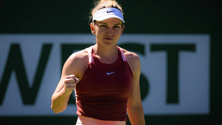 Swiatek and former No. 1 world Halep in the quarterfinals of Indian Wells Masters 2022 - Photo 1