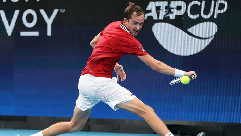 Humbert won the choking match with Medvedev - Photo 2
