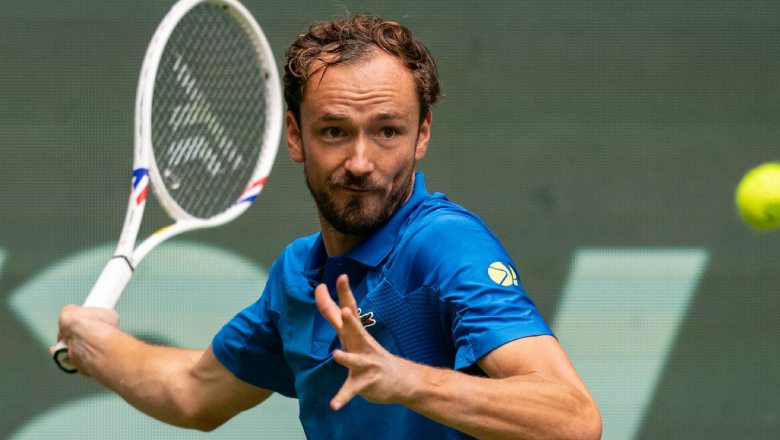 Tsitsipas almost lost to young stars in the world in the world in the match of Halle Open - Photo 2