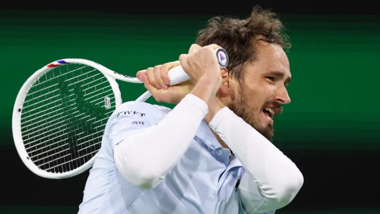 Medvedev in the quarterfinals of Indian Wells Masters, Tsitsipas lost Holger Rune - Photo 2