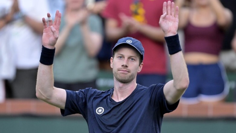 Djokovic lost 3 consecutive games, eliminated in the second round of Indian Wells Masters 2025 - Photo 2