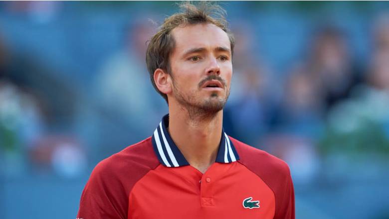 Sinner and Medvedev withdrew from Madrid Open 2024 for injury - Photo 4
