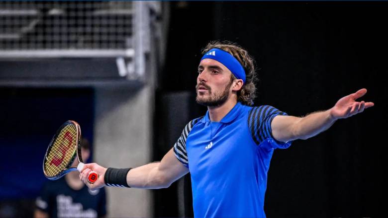 Dominic Thiem lost to Tsitsipas for the third match in a row, stopped in the first round of Vienna Open - Photo 2