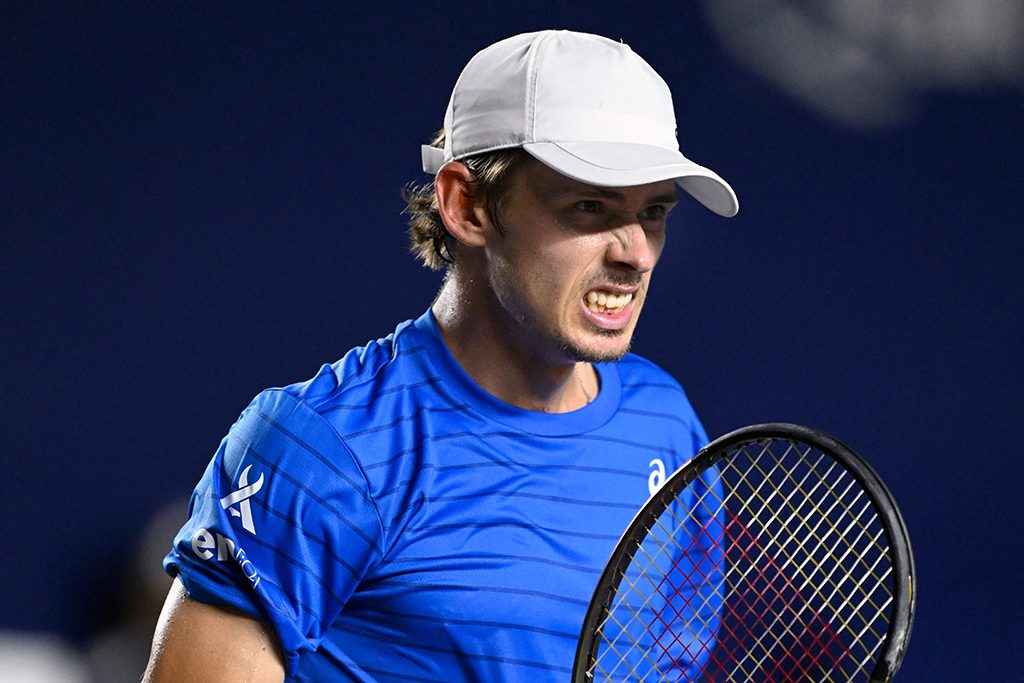 Tsitsipas met De Minaur in the Los Cabos Open 2023 Final - Photo 2