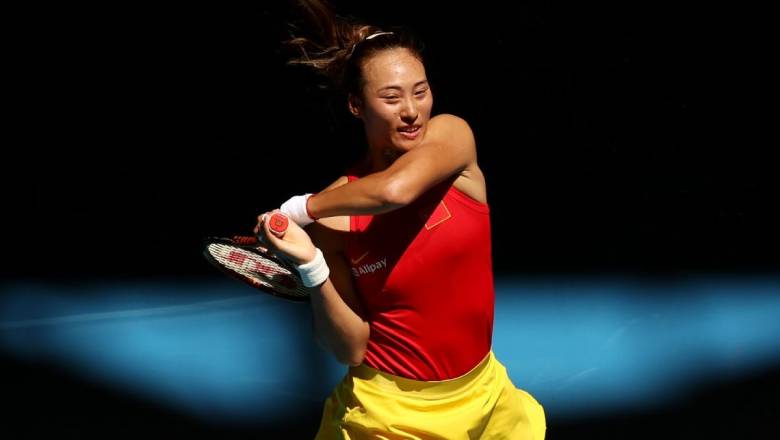 Chinese female player Zheng Qinwen caused a fever when he defeated the reigning champion Wimbledon - Photo 1