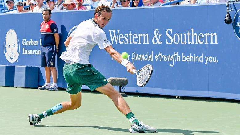 Losing against fellow countrymen, Medvedev broke up with Cincinnati Masters in the semi -finals - Photo 1