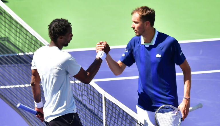 Medvedev must return the world's No. 1 position to Djokovic - Photo 2