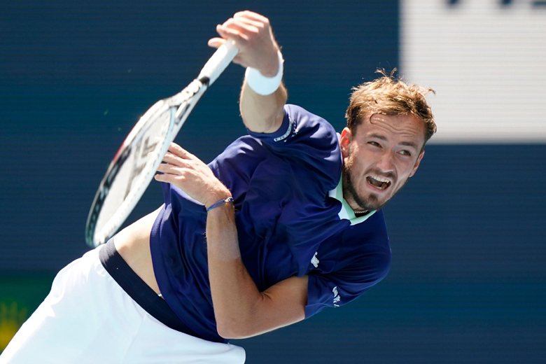 Medvedev wins the compatriots of Nadal, in round 4 Miami Open 2022 - Photo 2