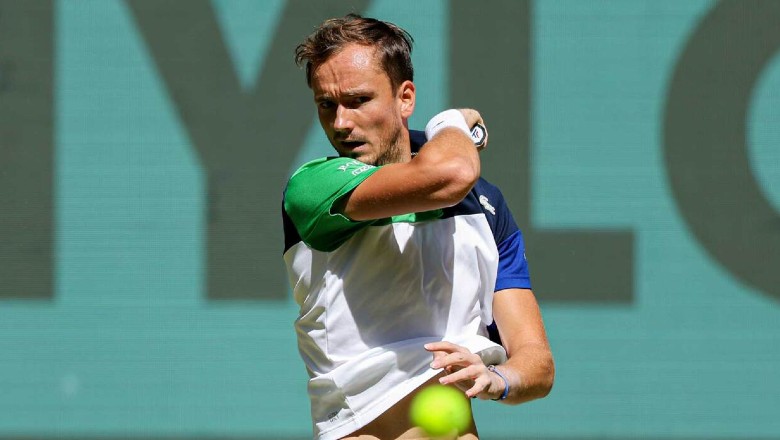 No. 1 in the world Medvedev launched a favorable troop at Halle Open 2022 - Photo 1