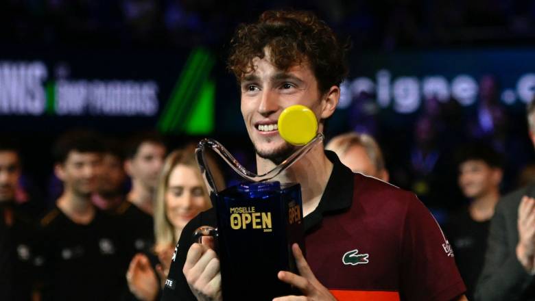 Ugo Humbert Champion Moselle Open 2023, first reached the top 20 in the world - Photo 1