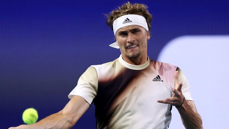 Zverev lost shock Casper Ruud in the quarterfinals of Miami Open 2022 - Photo 1